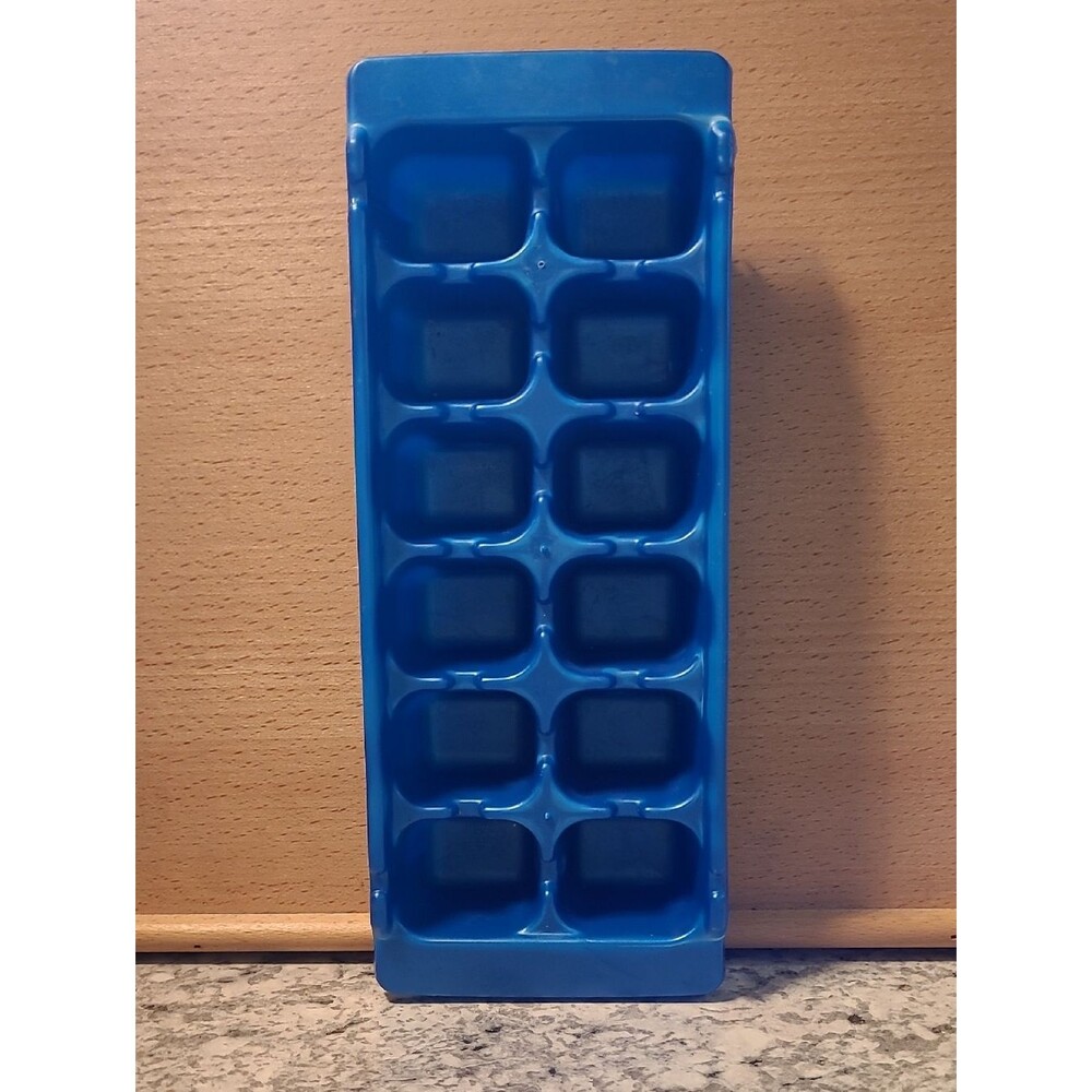 Vintage Blue Ice Cube Tray - Flexible Kitchen Ice Molds